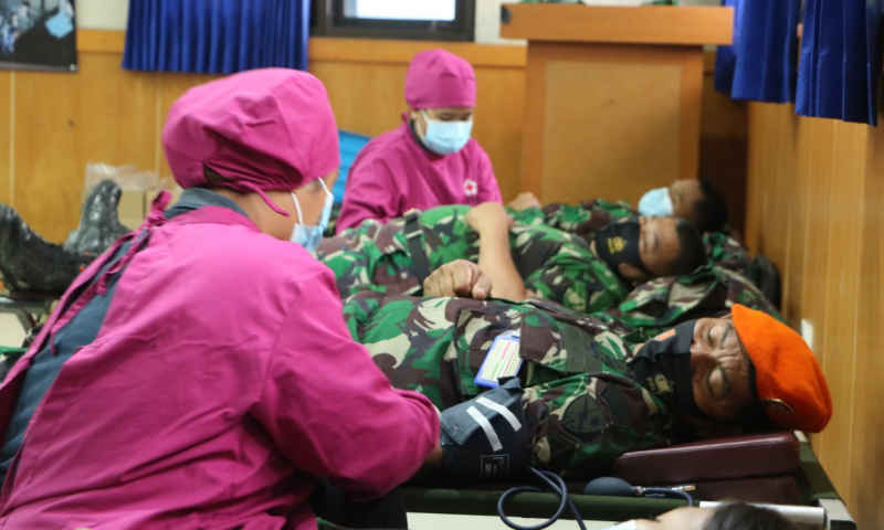  Peringati HUT TNI AU ke-75, Lanud Ngurah Rai Gelar Donor Darah dan Donor Plasma Konvalesen