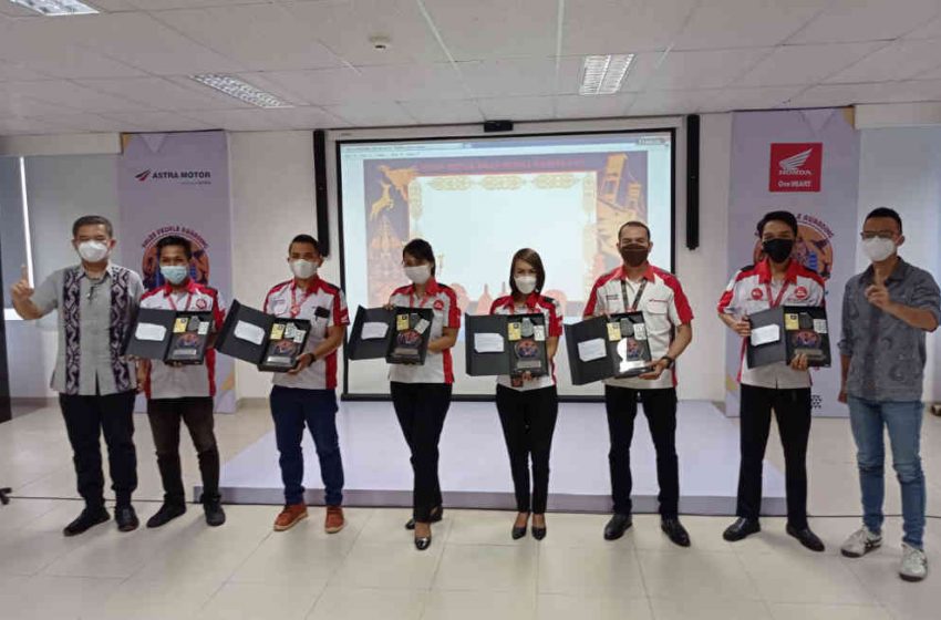 Masa Pandemi, 17 Sales People Terbaik Honda Bali Dapat Hadiah Penjualan Tertinggi